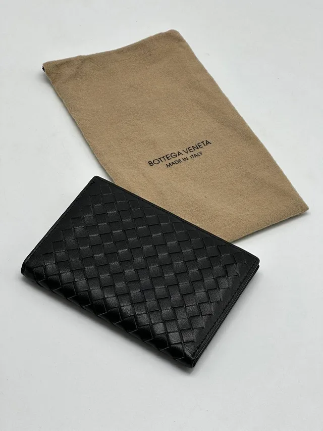 Обложка на паспорт Bottega Veneta