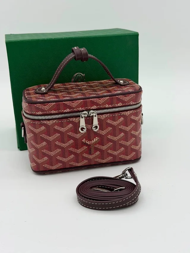 Goyard Косметички