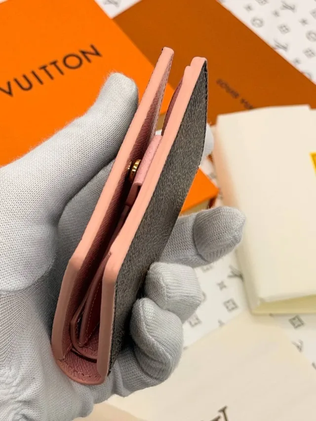 Кошелек Louis Vuitton