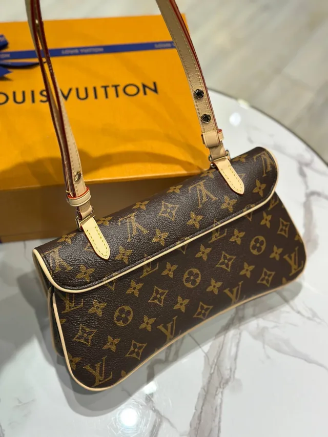 Сумка Louis Vuitton Marelle