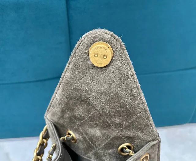 Маленькая сумочка Chanel