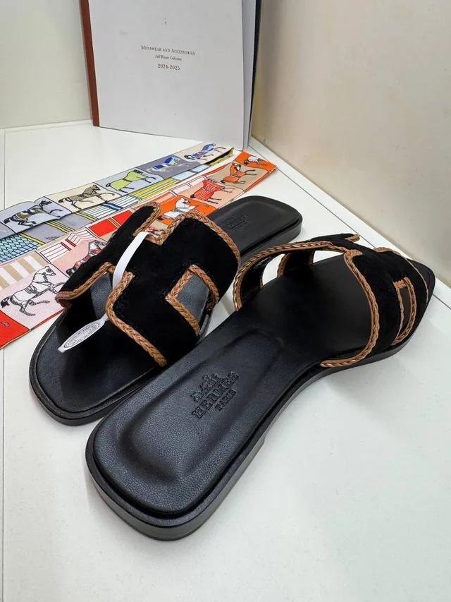 Шлепанцы Hermes