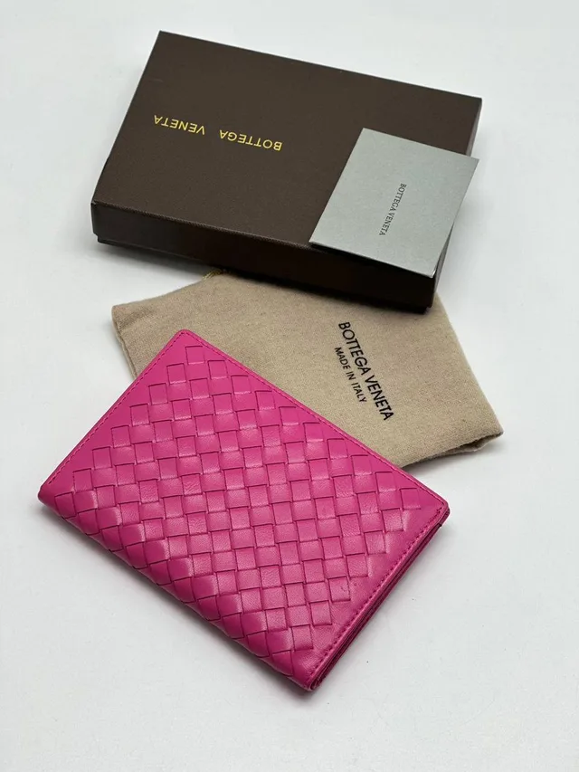 Обложка на паспорт Bottega Veneta