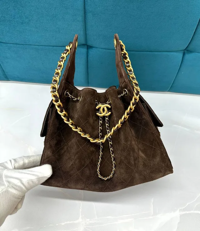 Маленькая сумочка Chanel