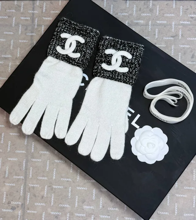 Зимний комплект от Chanel