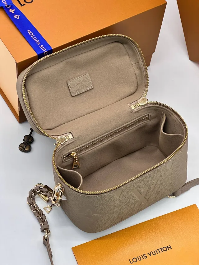 Косметичка Louis Vuitton