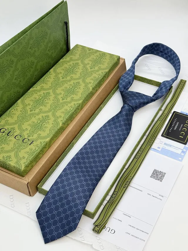 Галстук Gucci