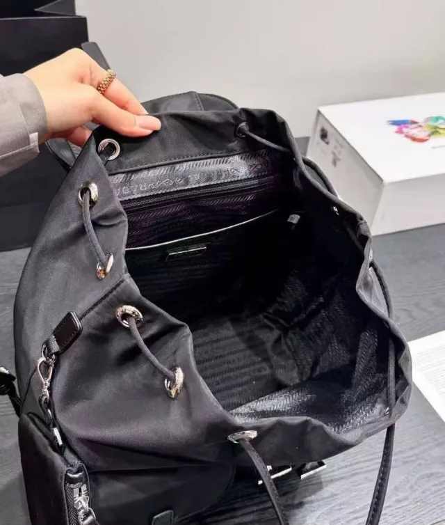 Сумка Prada