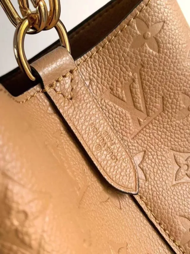 Сумка Louis Vuitton
