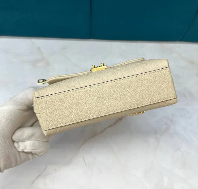 Nano Madeleine