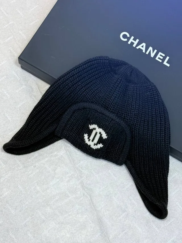 Зимняя Шапка от Chanel