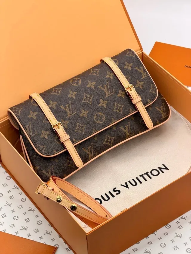 Сумка Louis Vuitton Marelle