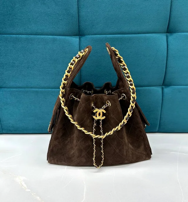 Маленькая сумочка Chanel