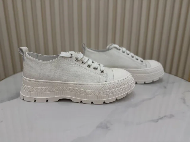 Кроссовки Chanel