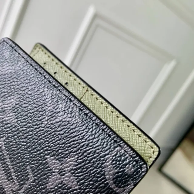 Кошелёк от Louis Vuitton
