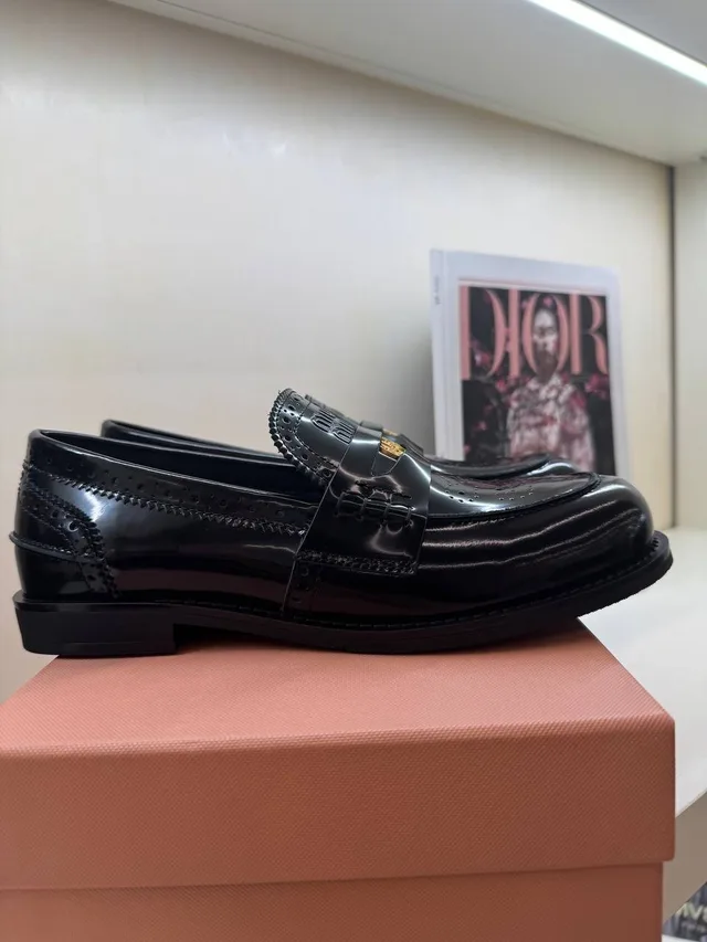 Лоферы Miu Miu