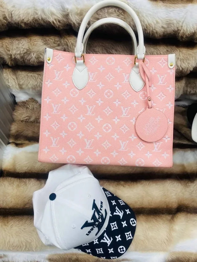 Сумка Louis Vuitton