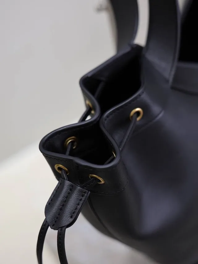 Сумка Saint Laurent Hobo