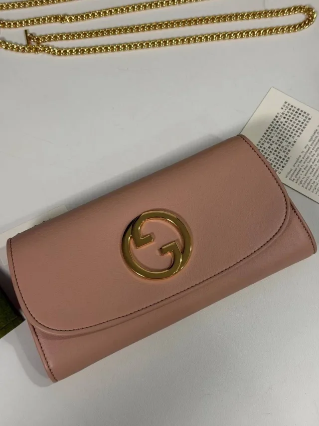 Кошелек на цепочке Gucci Blondie Continental