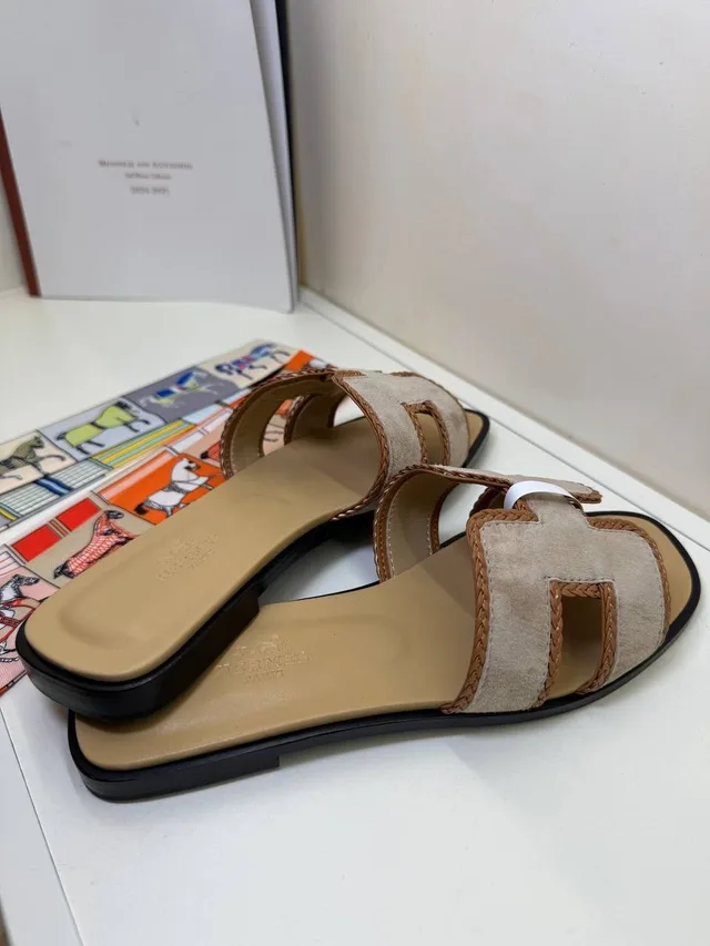 Шлепанцы Hermes