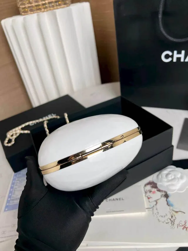 КЛАТЧ CHANEL