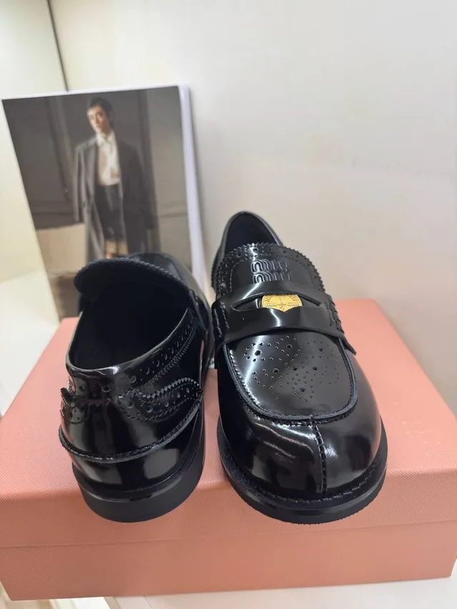 Лоферы Miu Miu