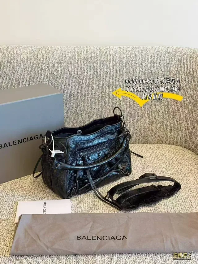 Сумка Balenciaga