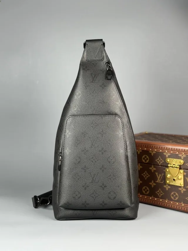 Сумка Слинг Louis Vuitton