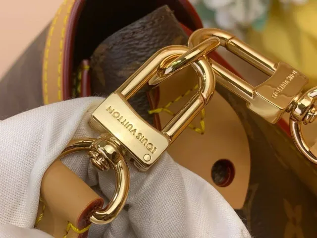 Сумка Louis Vuitton