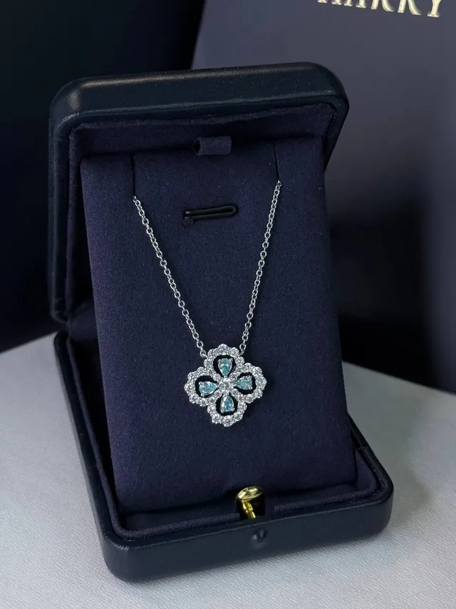 Подвеска Harry Winston