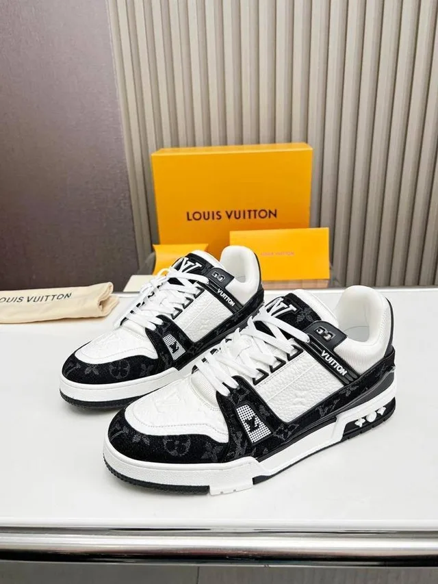 Обувь от Louis Vuitton