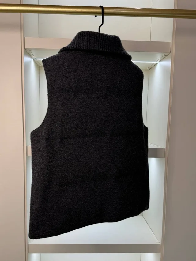 Жилет Brunello Cucinelli
