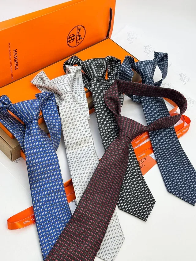 Галстук Hermes