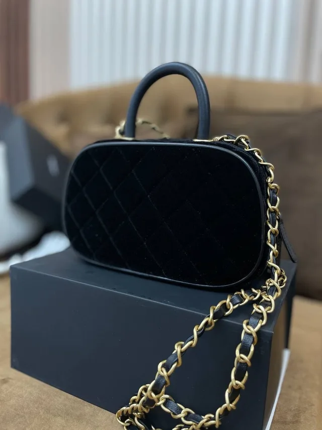 Сумка Chanel Mini Bowling