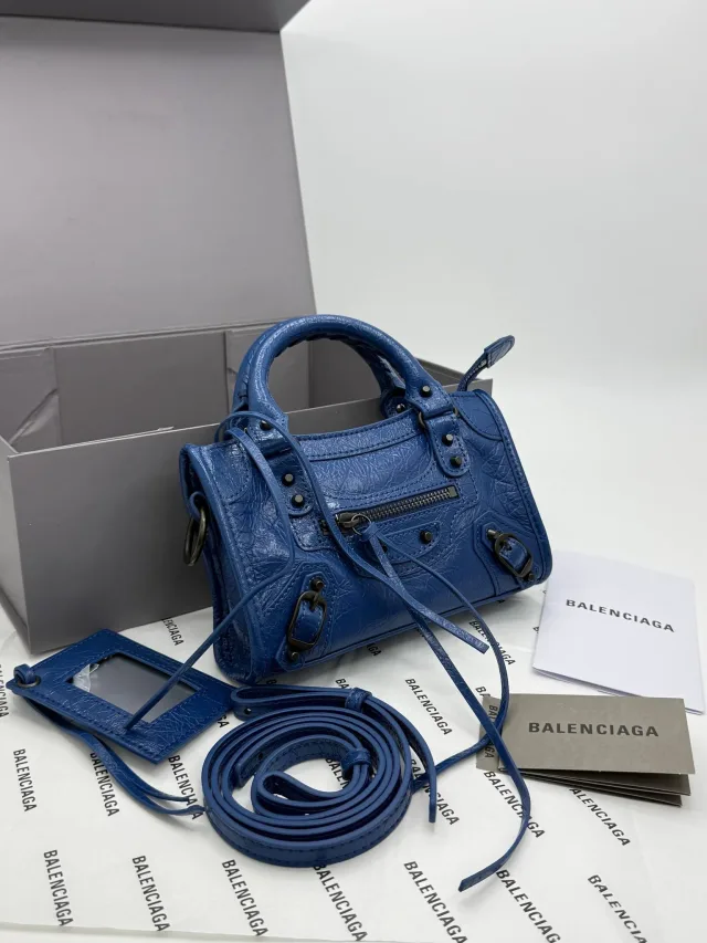 BALENCIAGA S