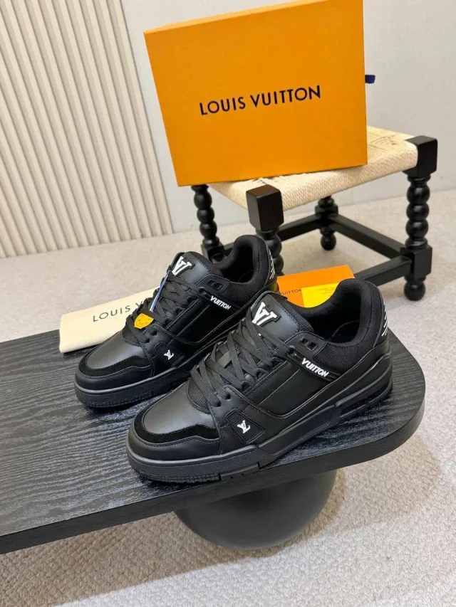Обувь от Louis Vuitton