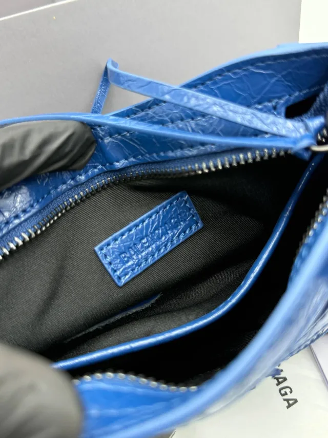 BALENCIAGA S