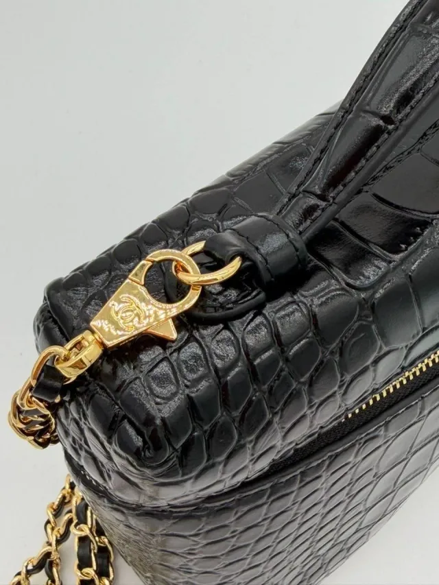 Chanel Крокодиловая