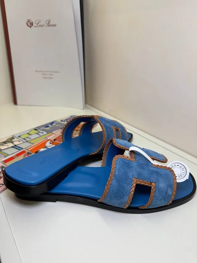 Шлепанцы Hermes