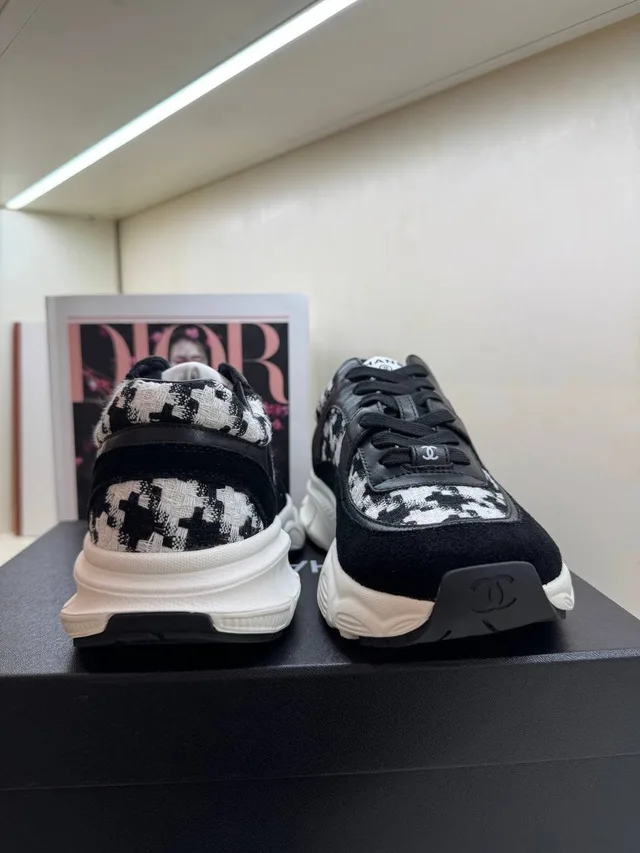 Кроссовки Chanel