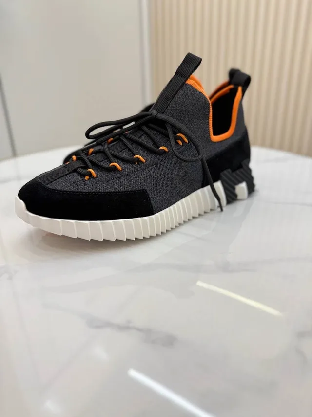 Кроссовки Hermes