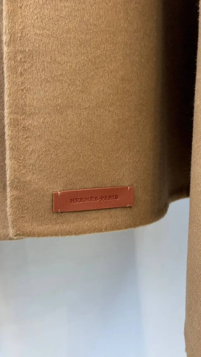 Пончо от HERMES