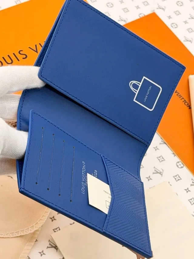 Обложка на паспорт Louis Vuitton