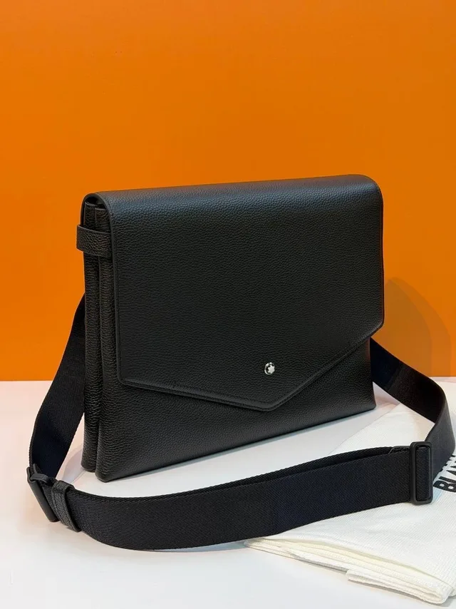 Маленький портфель Montblanc Companion