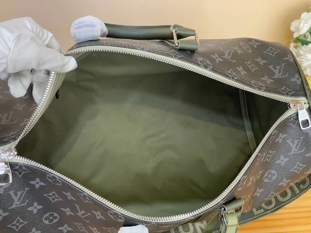 Дорожная Louis Vuitton