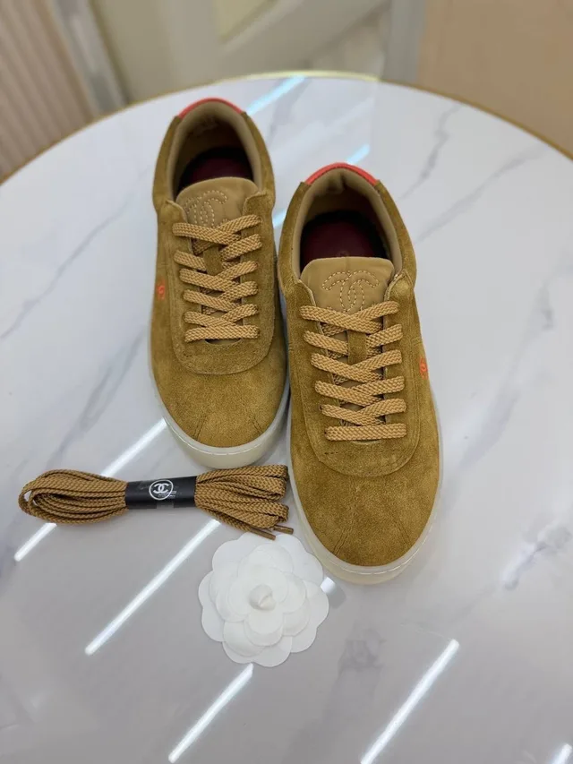 Кроссовки Chanel