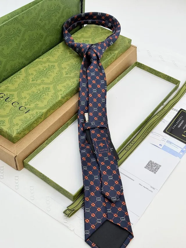 Галстук Gucci