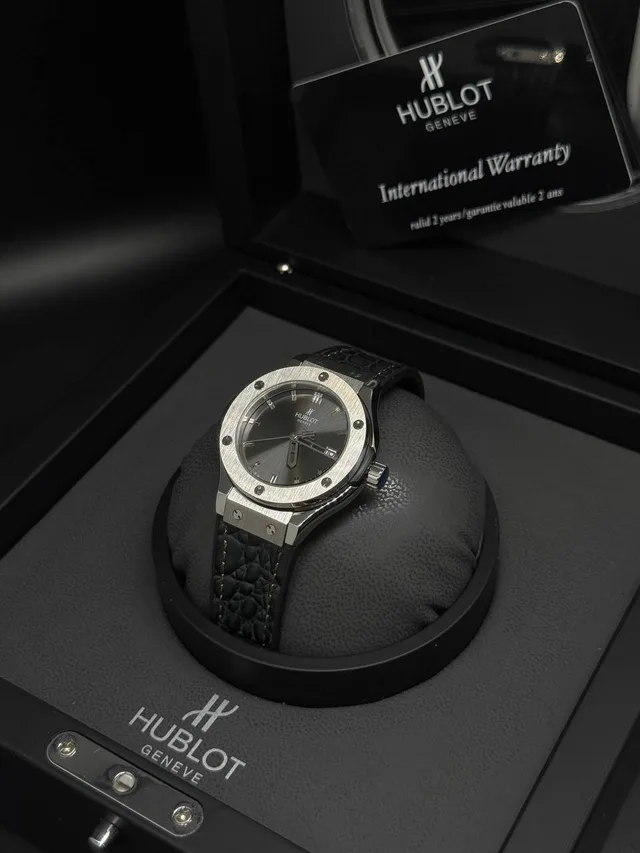 Часы HUBLOT