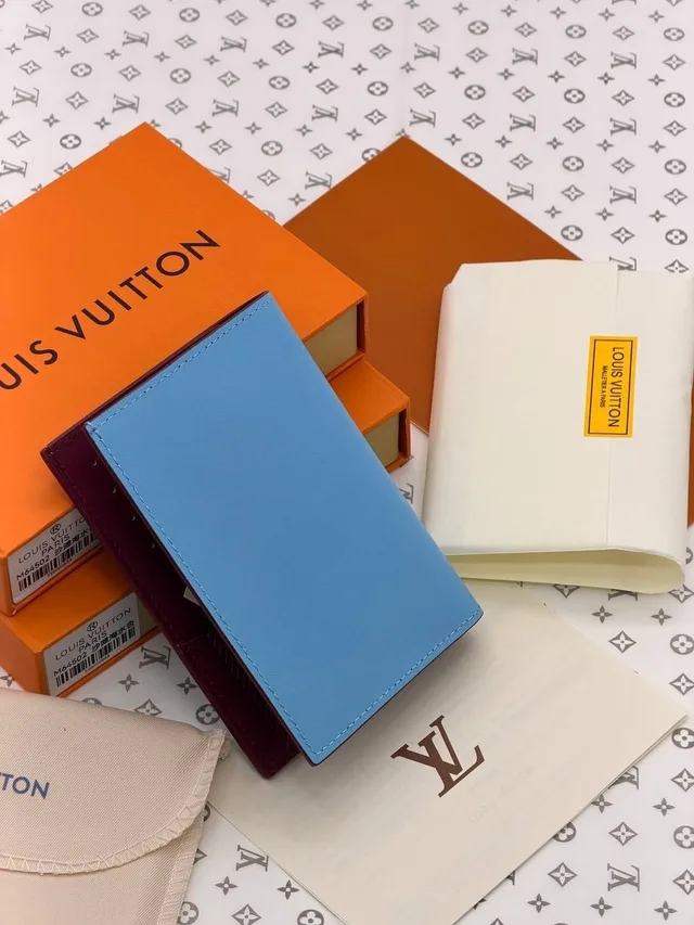 Обложка на паспорт Louis Vuitton