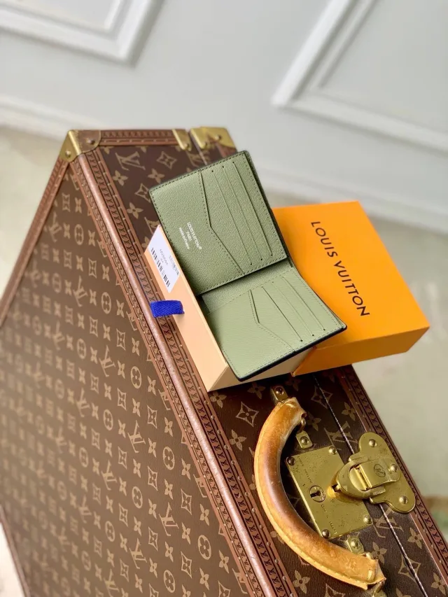 Кошелёк от Louis Vuitton